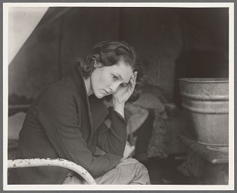 Dorothea Lange - Daughter of migrant